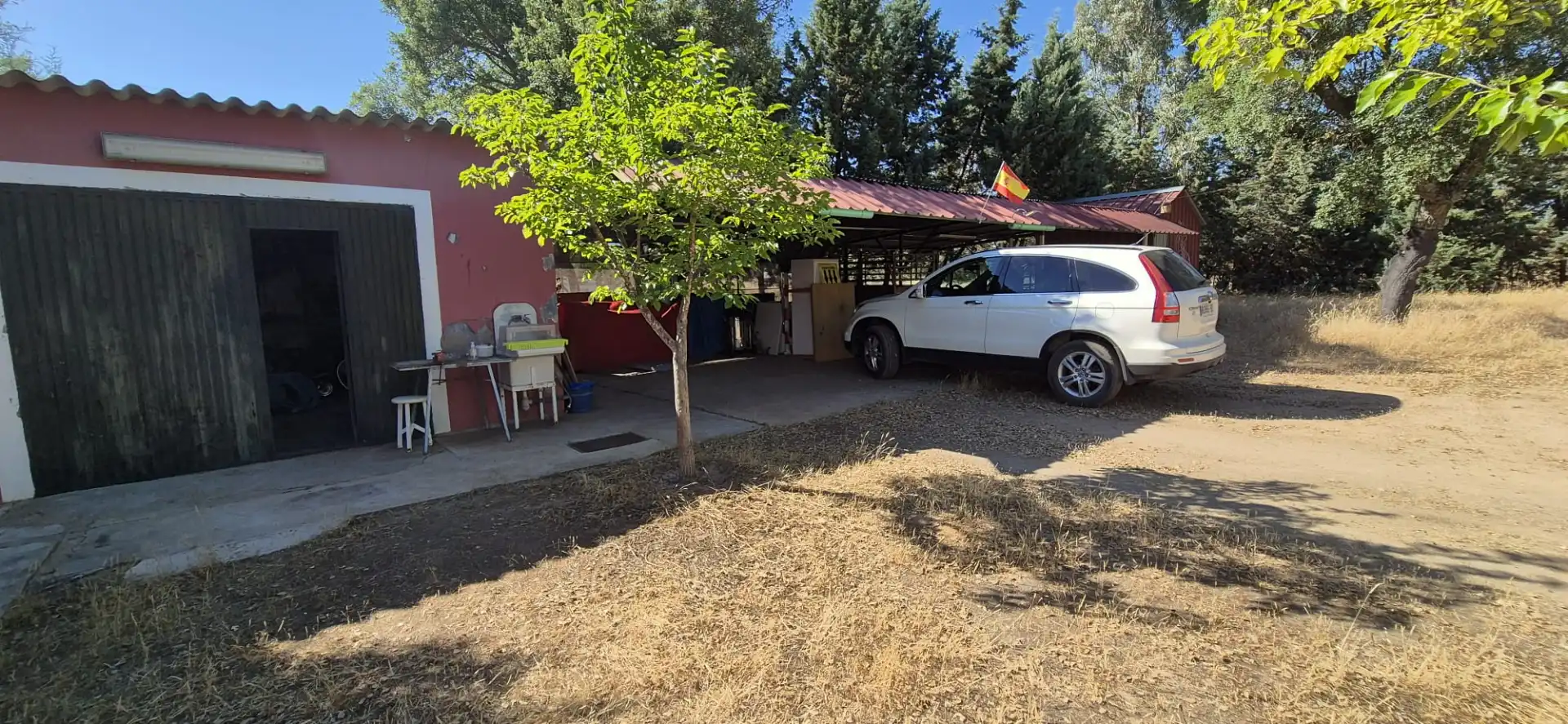 Parkplatz von Haus oder Chalet zum Verkauf in Badajoz mit Klimaanlage, Heizung und Privatgarten