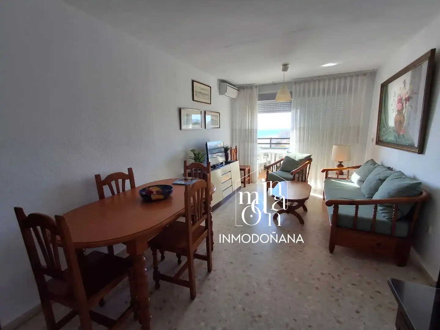 Sala de estar de Piso en venta en Almonte con Terraza y Piscina comunitaria