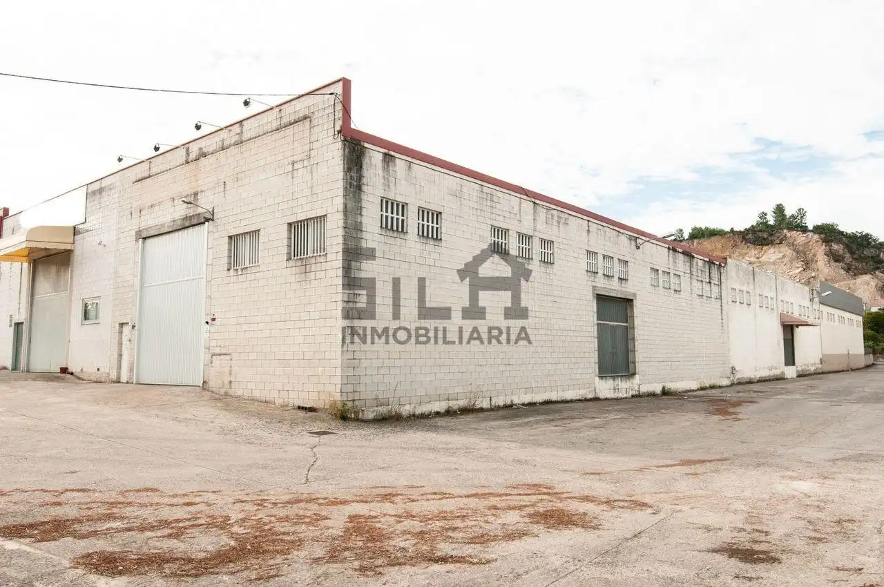 Außenansicht von Fabrikhallen zur Miete in Ourense Capital 