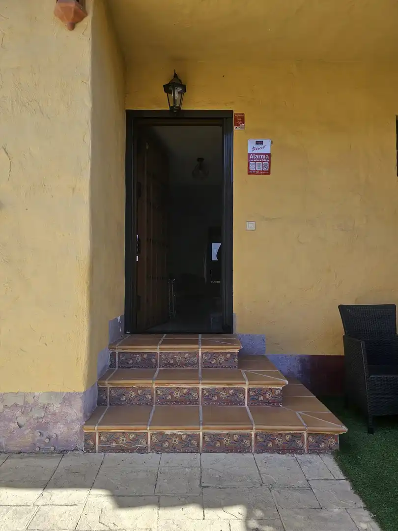 Casa adosada de alquiler en Estepona con Aire acondicionado, Jardín privado y Terraza