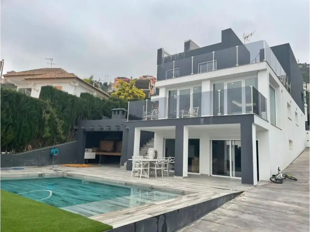 Detached house with terrace for sale in Godelleta