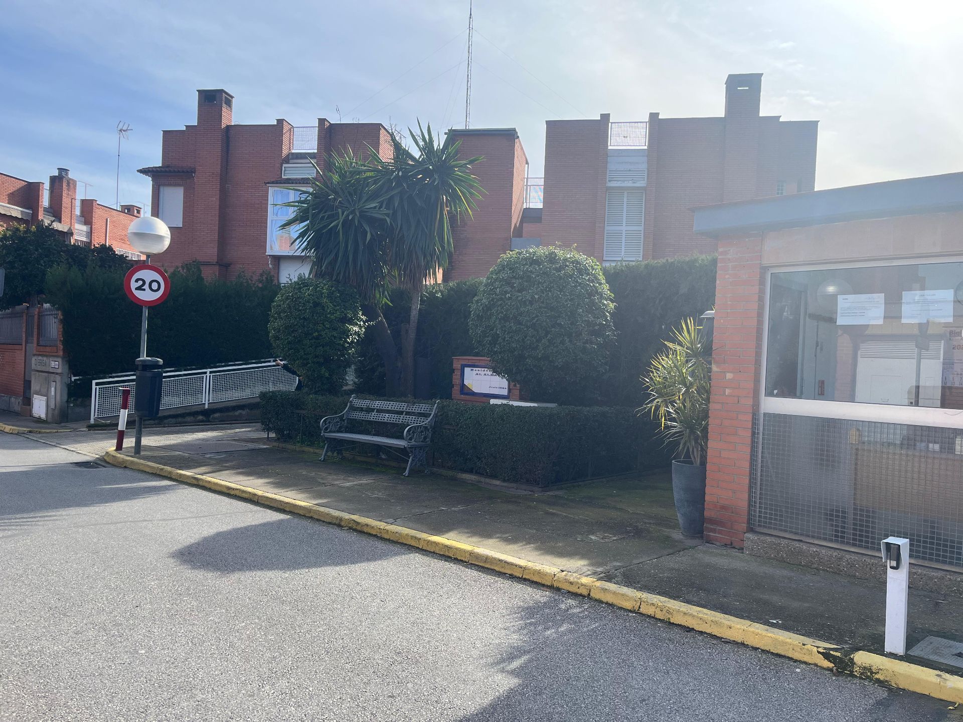 Vista exterior de Casa o chalet en venta en  Sevilla Capital con Aire acondicionado, Calefacción y Jardín privado