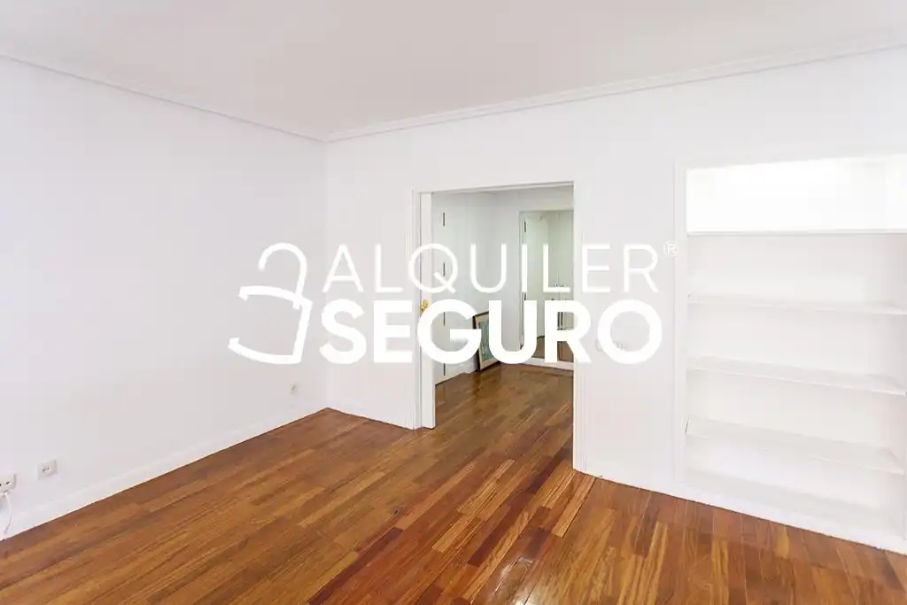 Flat with lift to rent in Menendez Pidal, imagen 7