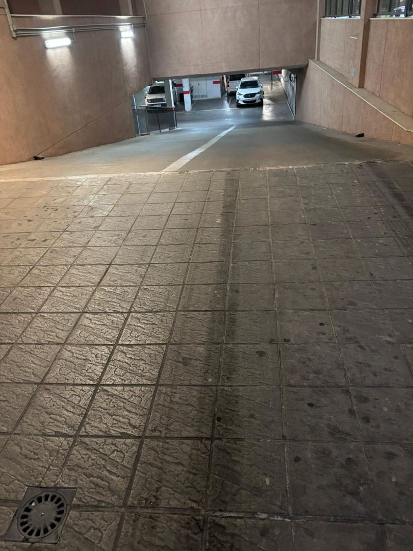 Vista exterior de Garaje en venta en  Sevilla Capital