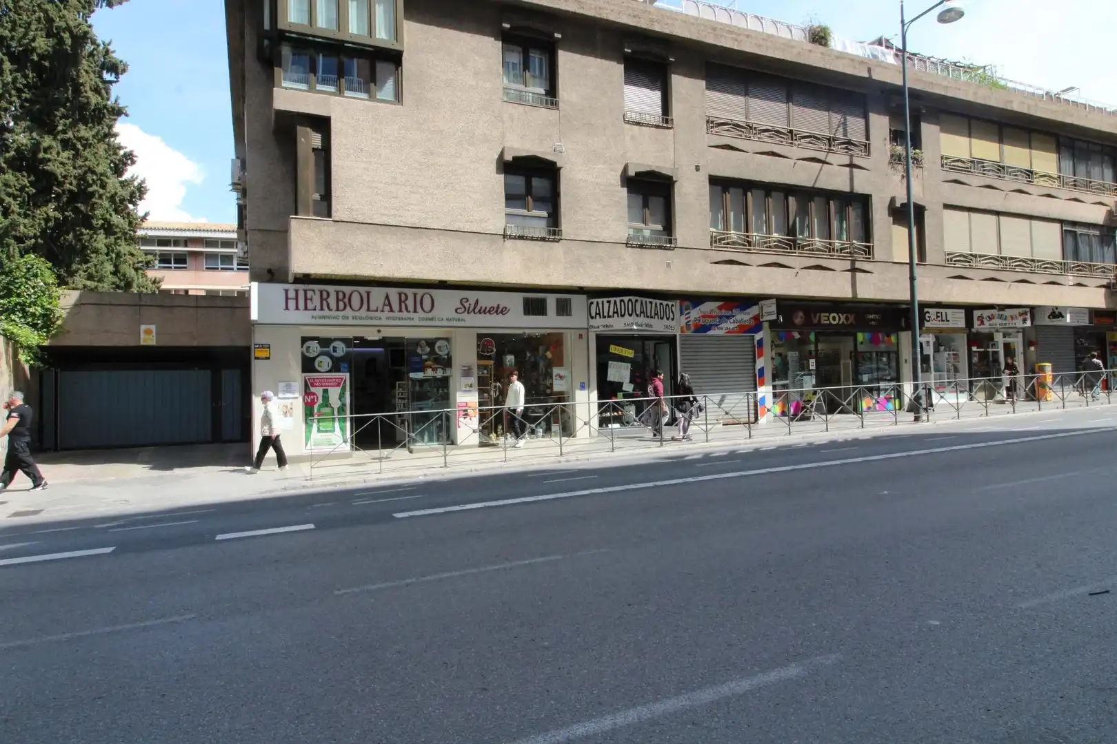 Geschaftsraum zur Miete in  Granada Capital