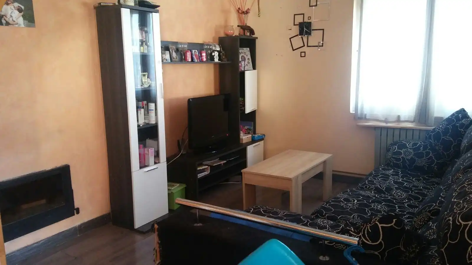 Wohnzimmer von Einfamilien-Reihenhaus zum Verkauf in Castrillón mit Heizung und Abstellraum