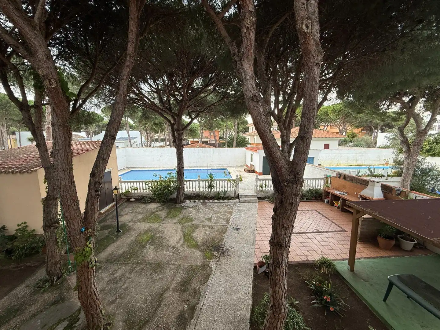 Garden of Houses for sale in Chiclana de la Frontera  with Community pool
