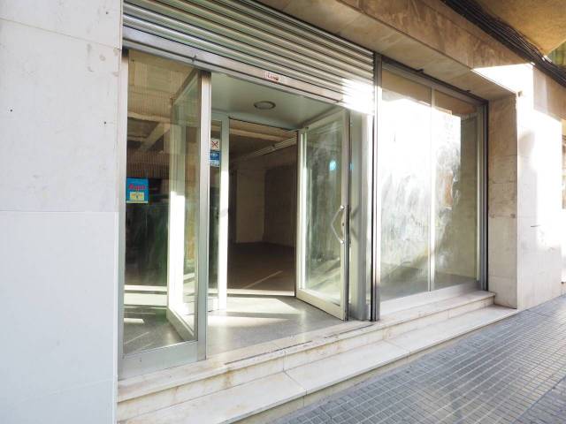 Local comercial en Venta en Carrer de Sant Jaume en Sota el Cami Ral
