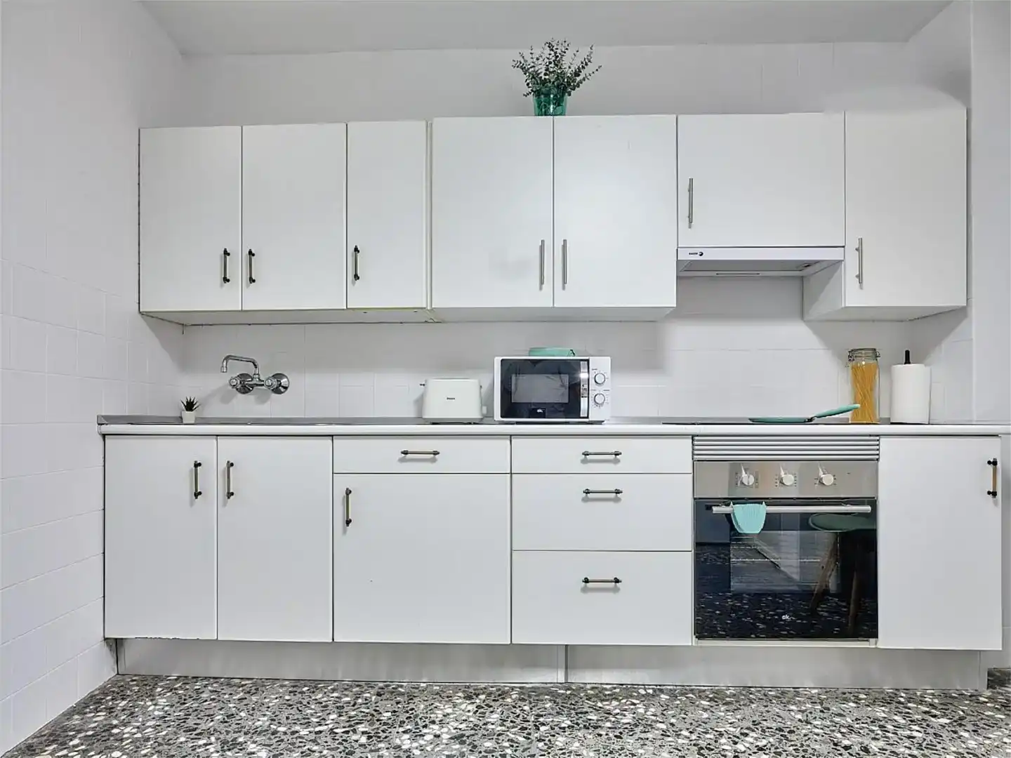Kitchen of Flat for share in Casco Urbano