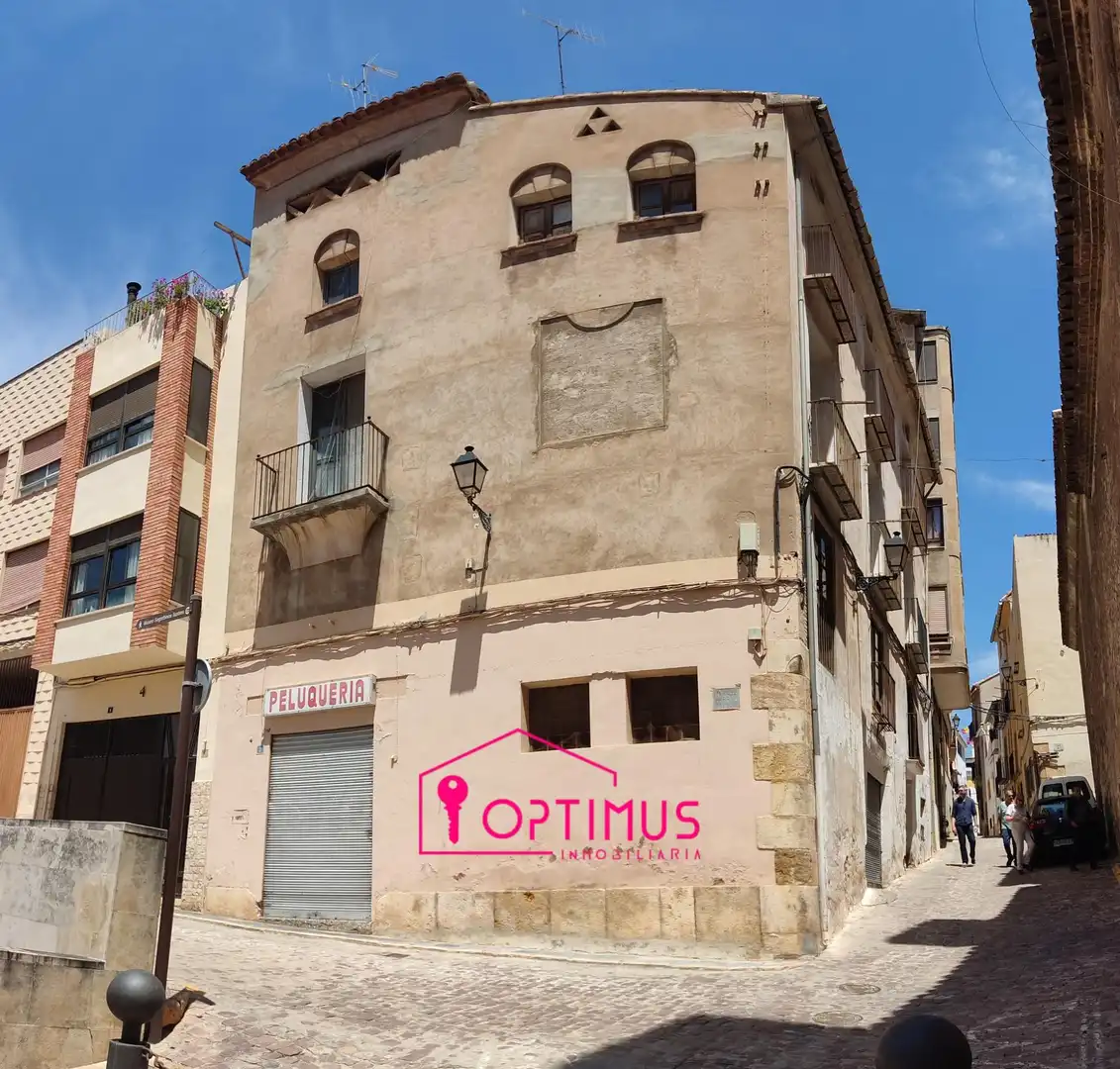 Vista exterior de Edificio en venta en Segorbe