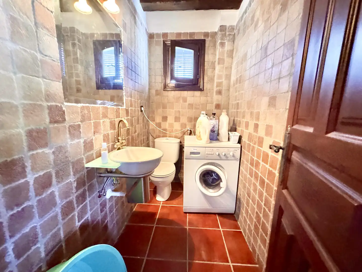 Bathroom of Buildings for sale in Juviles  with Alarm