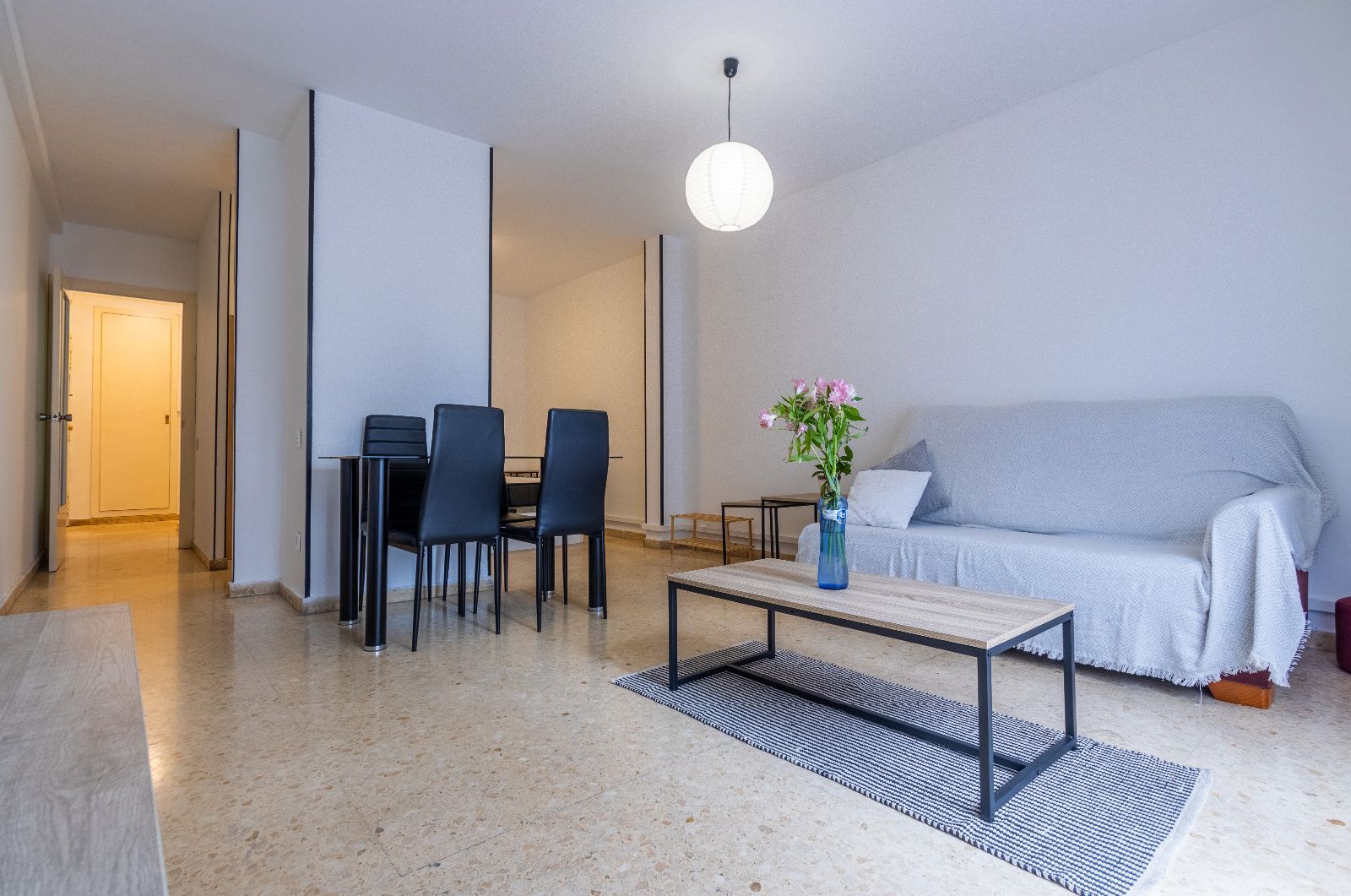 Sala d'estar de Pis de lloguer en  Tarragona Capital amb Aire condicionat i Moblat