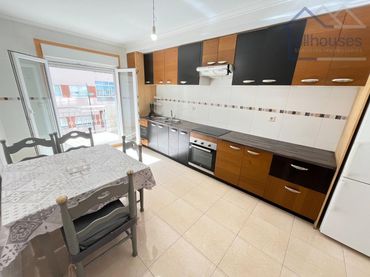 Wohnung mit Balkon zum Verkauf in Marín