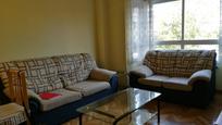 Living room of Flat to rent in  Madrid Capital  with Heating, Parquet flooring and Furnished