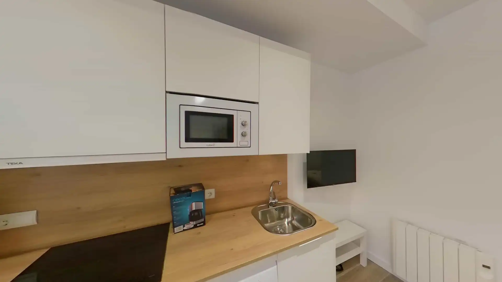 Cuina de Pis de lloguer en  Madrid Capital amb Calefacció i Moblat