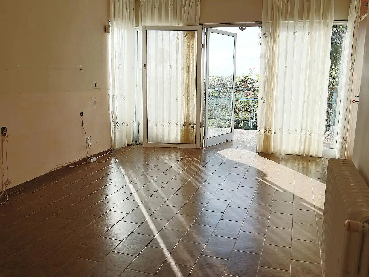Sala d'estar de Casa o xalet en venda en Alcanar amb Jardí privat, Terrassa i Piscina