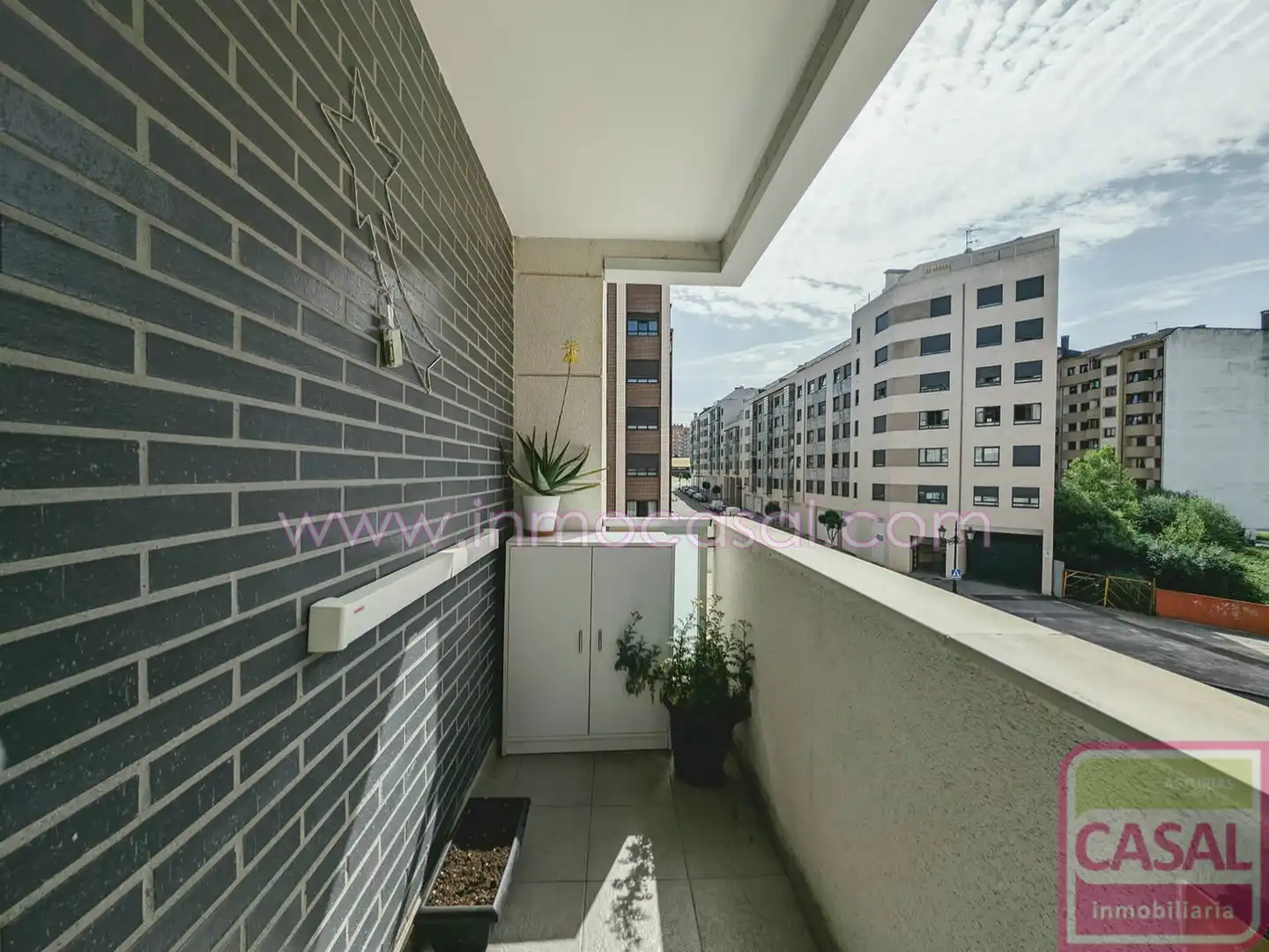 Terraza de Piso en venta en Oviedo  con Calefacción, Terraza y Trastero