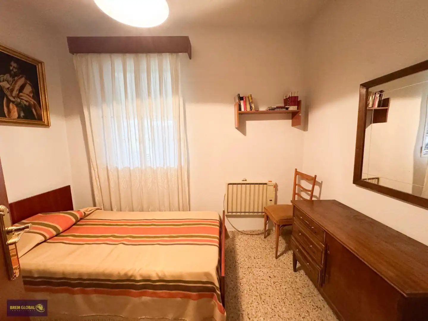 Habitación de Casa adosada en venta en El Berrueco con Jardín privado, Trastero y Amueblado