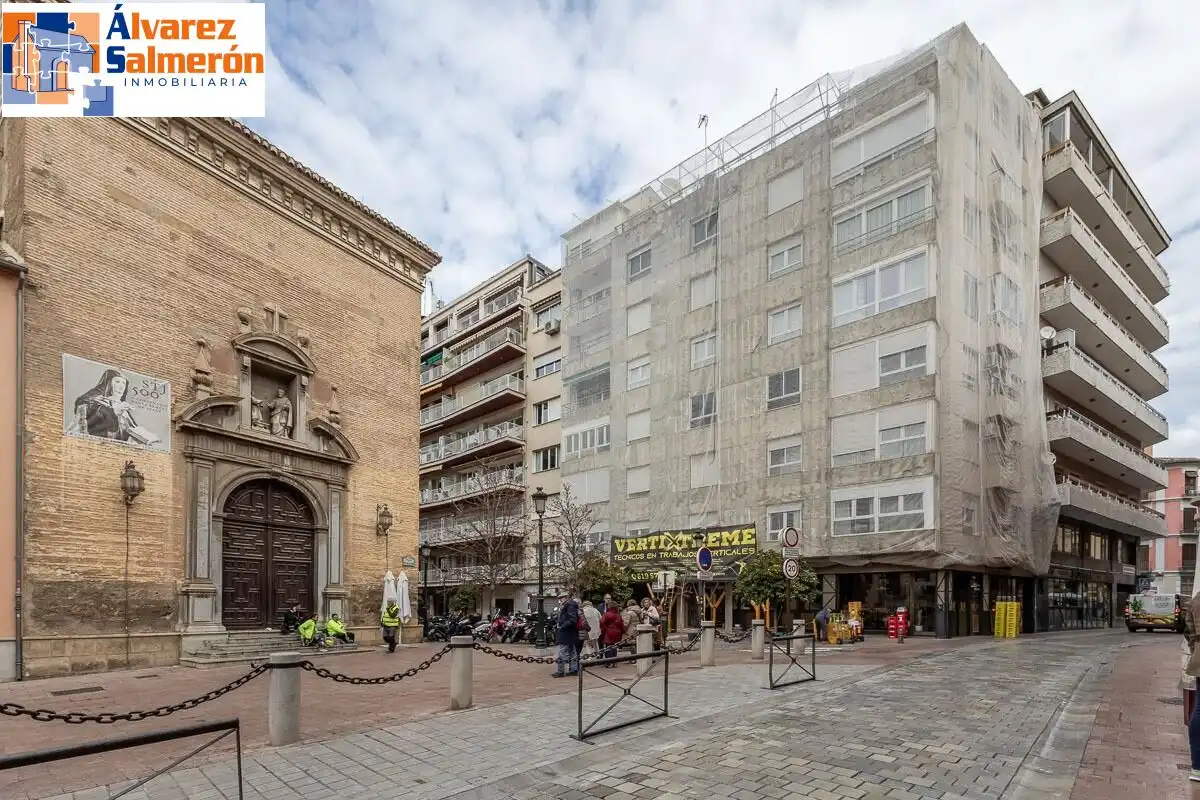 Vista exterior de Pis en venda en Granada amb Traster