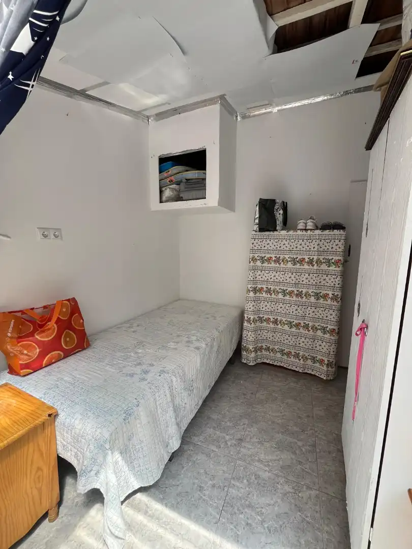 Habitación de Casa adosada en venta en Torrevieja con Jardín privado y Amueblado