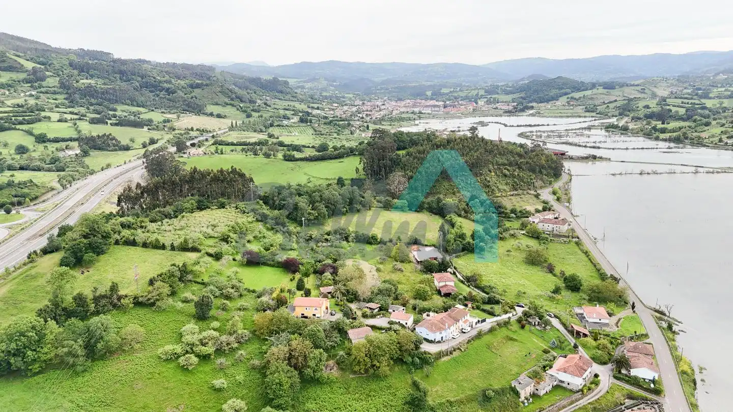 Casa o chalet en venta en Villaviciosa con Calefacción, Jardín privado y Parquet