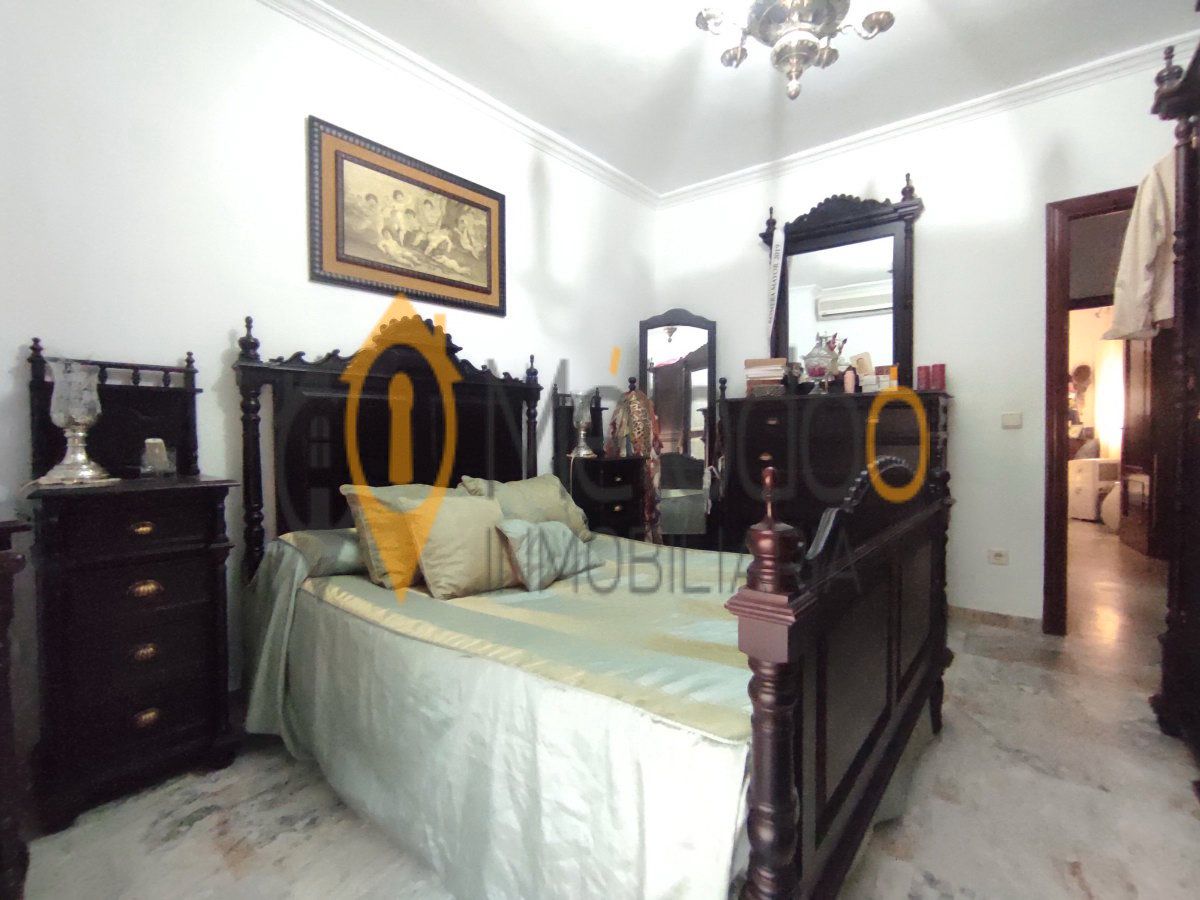 Bedroom of Flat for sale in Brenes  with Air Conditioner