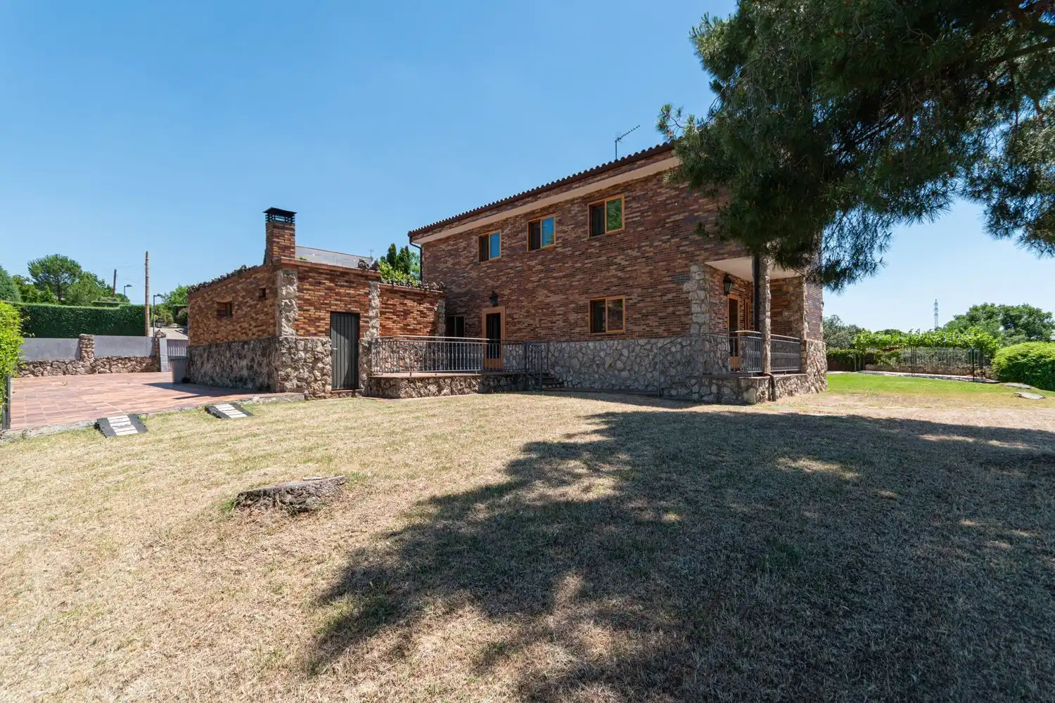 Vista exterior de Casa o xalet en venda en Tres Cantos amb Calefacció i Traster