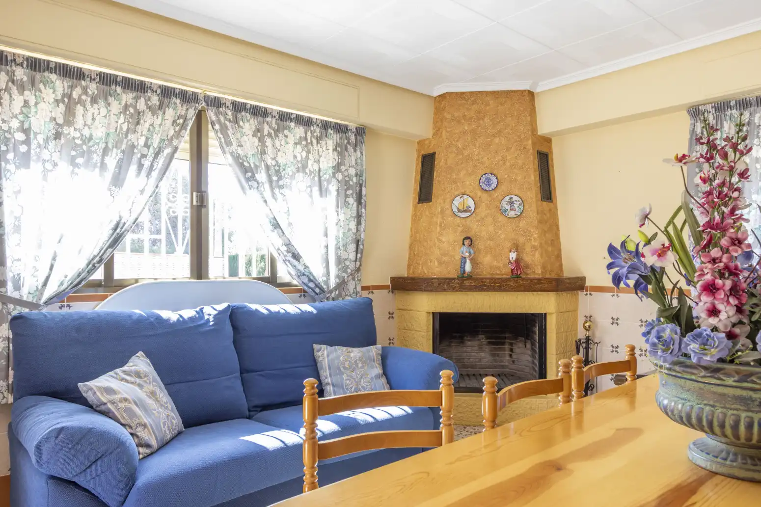 Sala de estar de Casa o chalet en venta en Llíria con Aire acondicionado, Jardín privado y Terraza