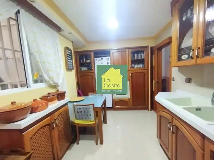 Cocina de Piso en venta en Albacete con Jardín privado, Terraza y Trastero