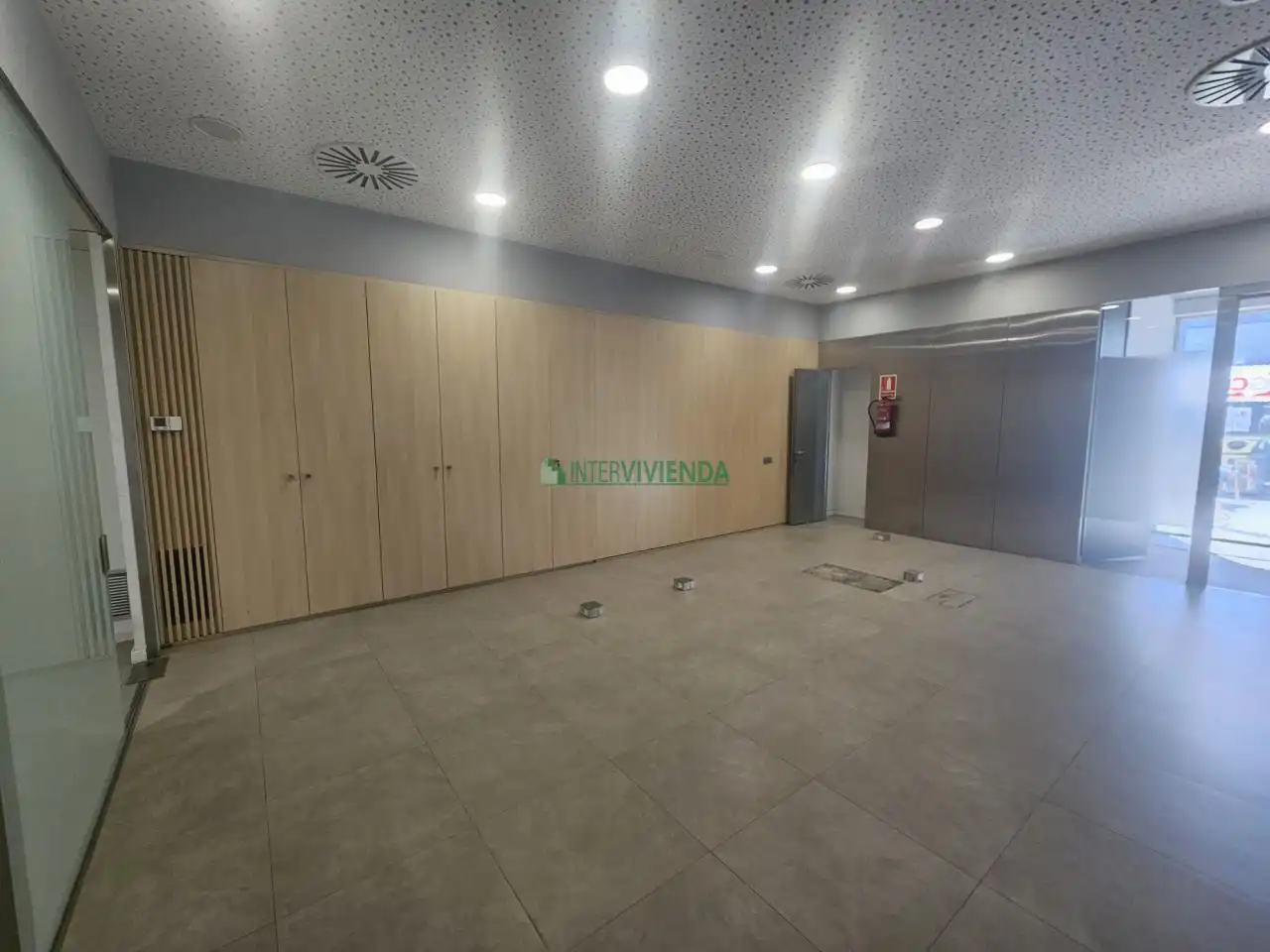Commercial properties for rent in Vigo   with Air Conditioner
