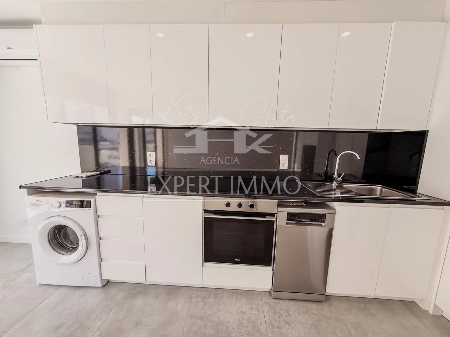 Kitchen of Apartments for sale in Roses  with Air Conditioner, Heating and Terrace