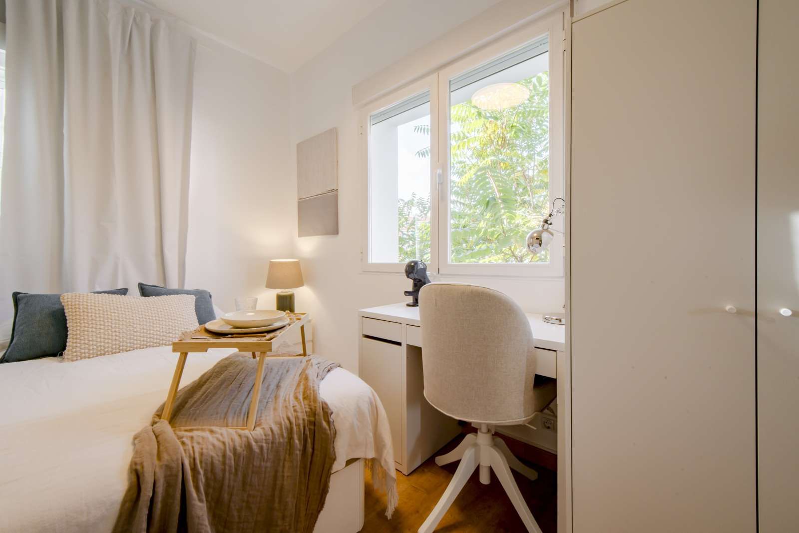 Dormitori de Pis per a compartir en  Madrid Capital amb Aire condicionat i Terrassa