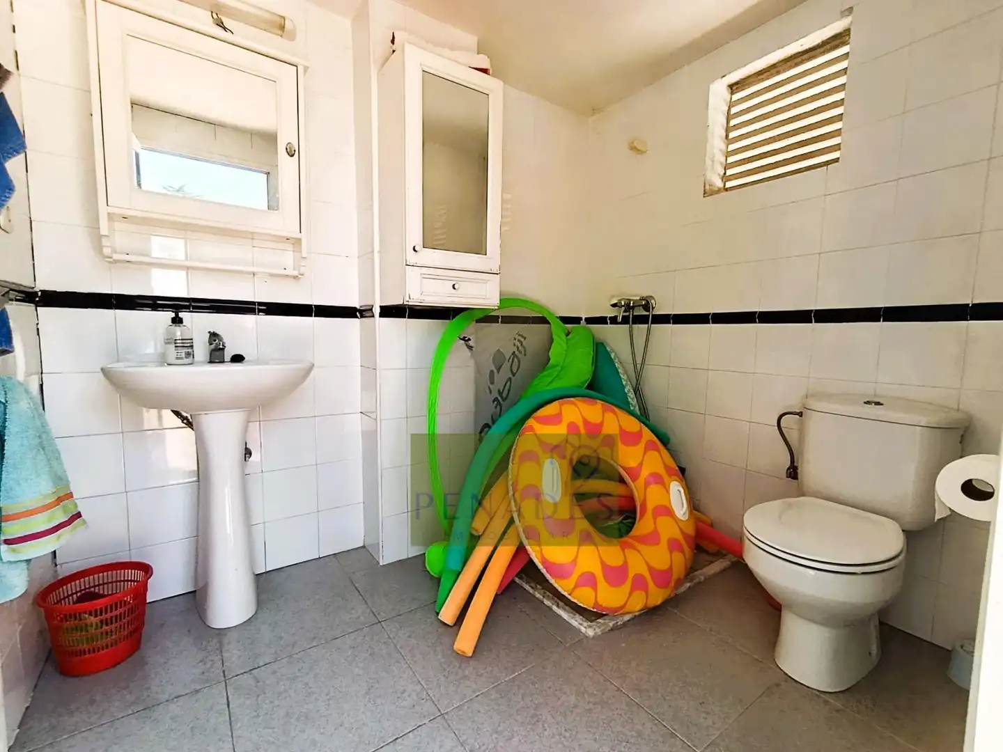 Bany de Casa o xalet en venda en Ontinyent amb Calefacció, Jardí privat i Terrassa