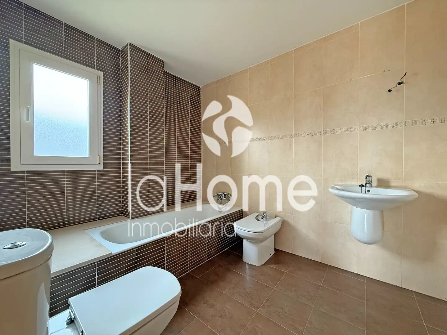 Baño de Casa o chalet de alquiler en Bétera con Aire acondicionado, Calefacción y Jardín privado