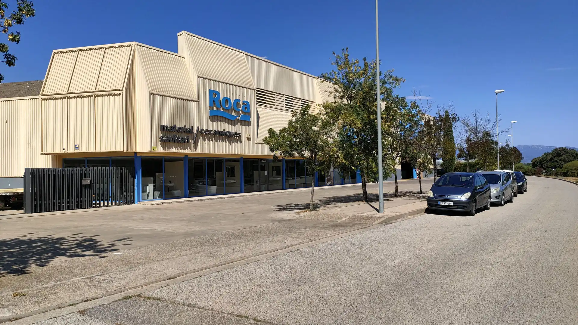 Außenansicht von Fabrik Grundstücke zur Miete in Figueres
