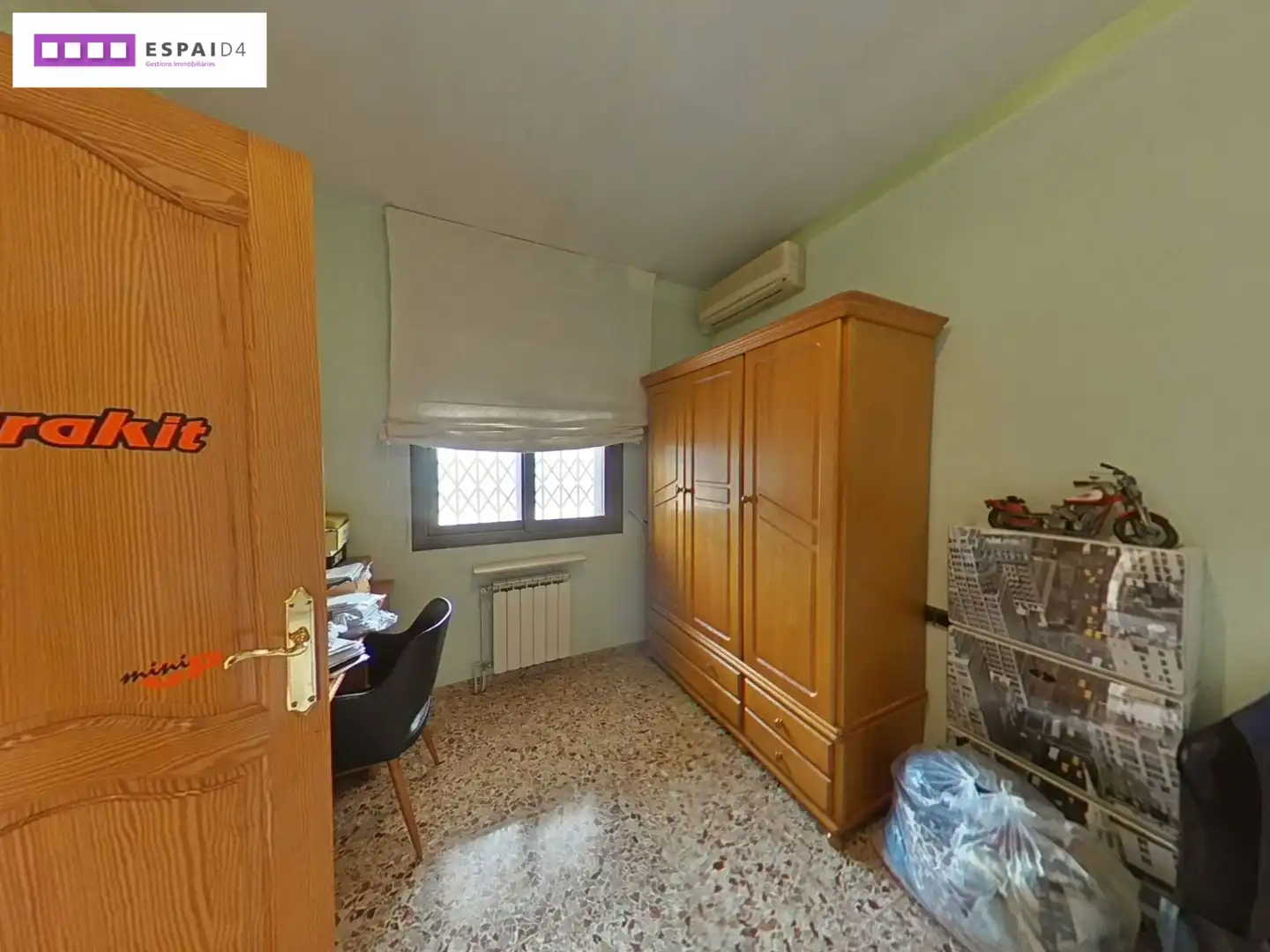 Dormitori de Casa o xalet en venda en Cerdanyola del Vallès amb Aire condicionat, Calefacció i Jardí privat