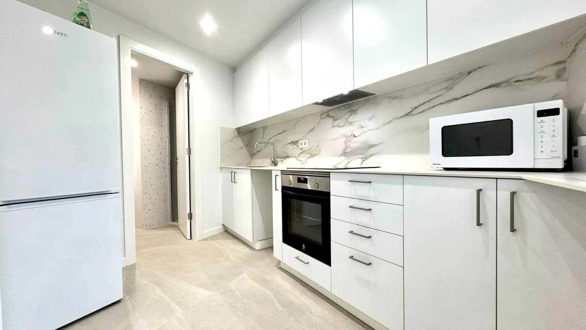 Küche von Wohnung zum Verkauf in Barcelona mit Klimaanlage, Heizung und Parkett