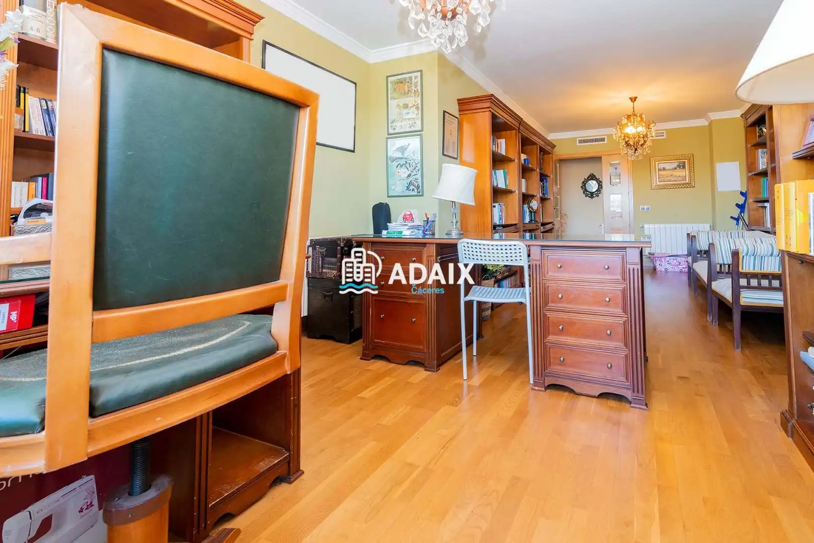 Habitación de Ático en venta en Cáceres con Aire acondicionado, Calefacción y Terraza