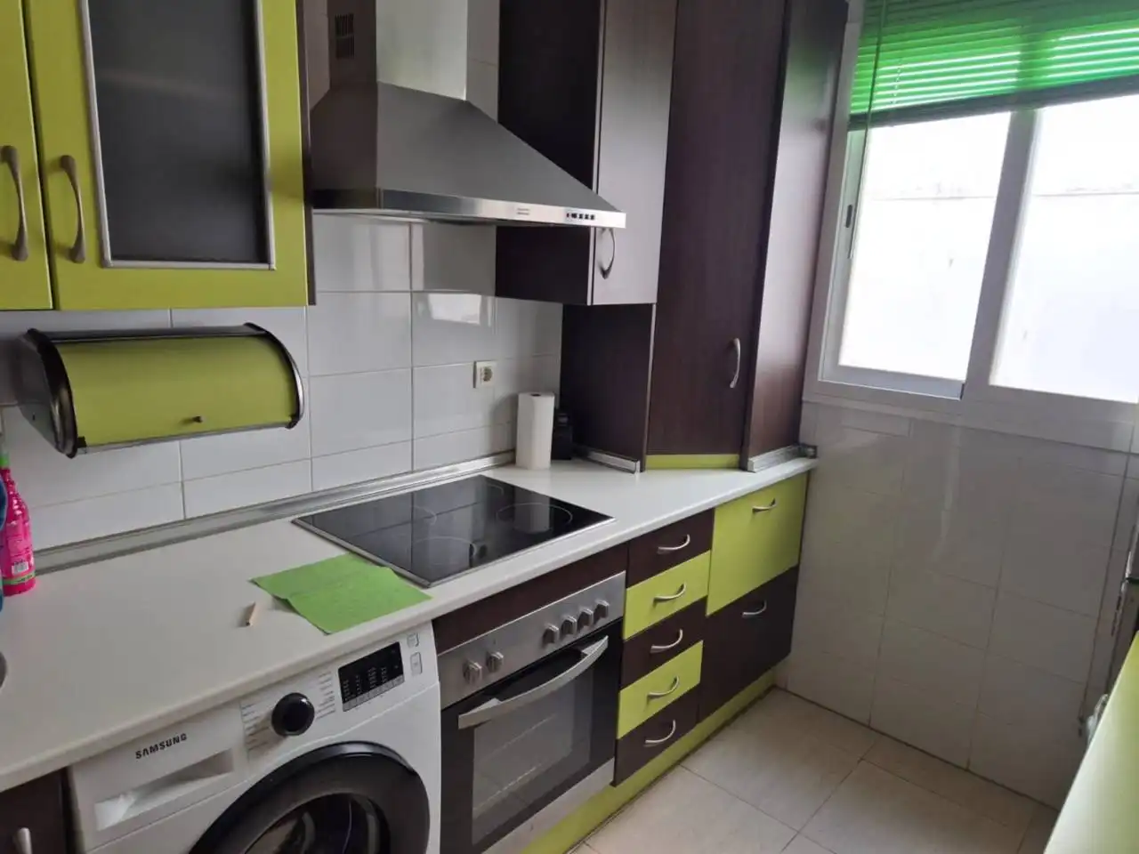 Cocina de Piso de alquiler en Badajoz con Aire acondicionado