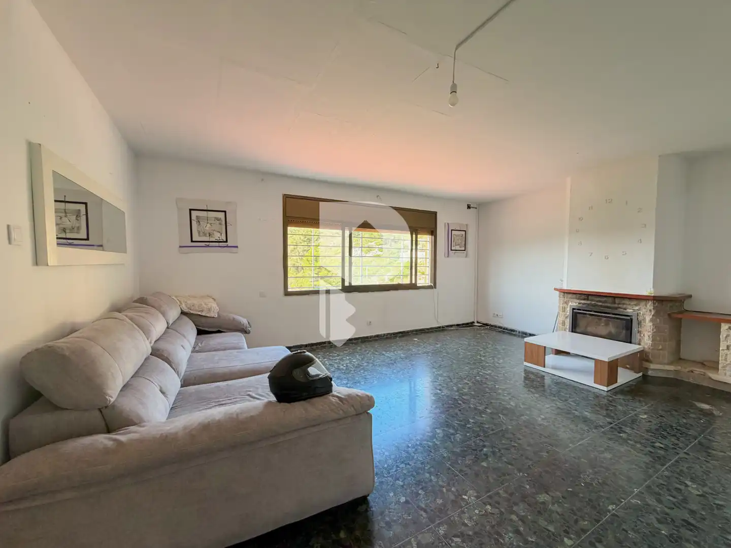 Living room of Houses for sale in Vallirana  with Air Conditioner, Private garden and Terrace