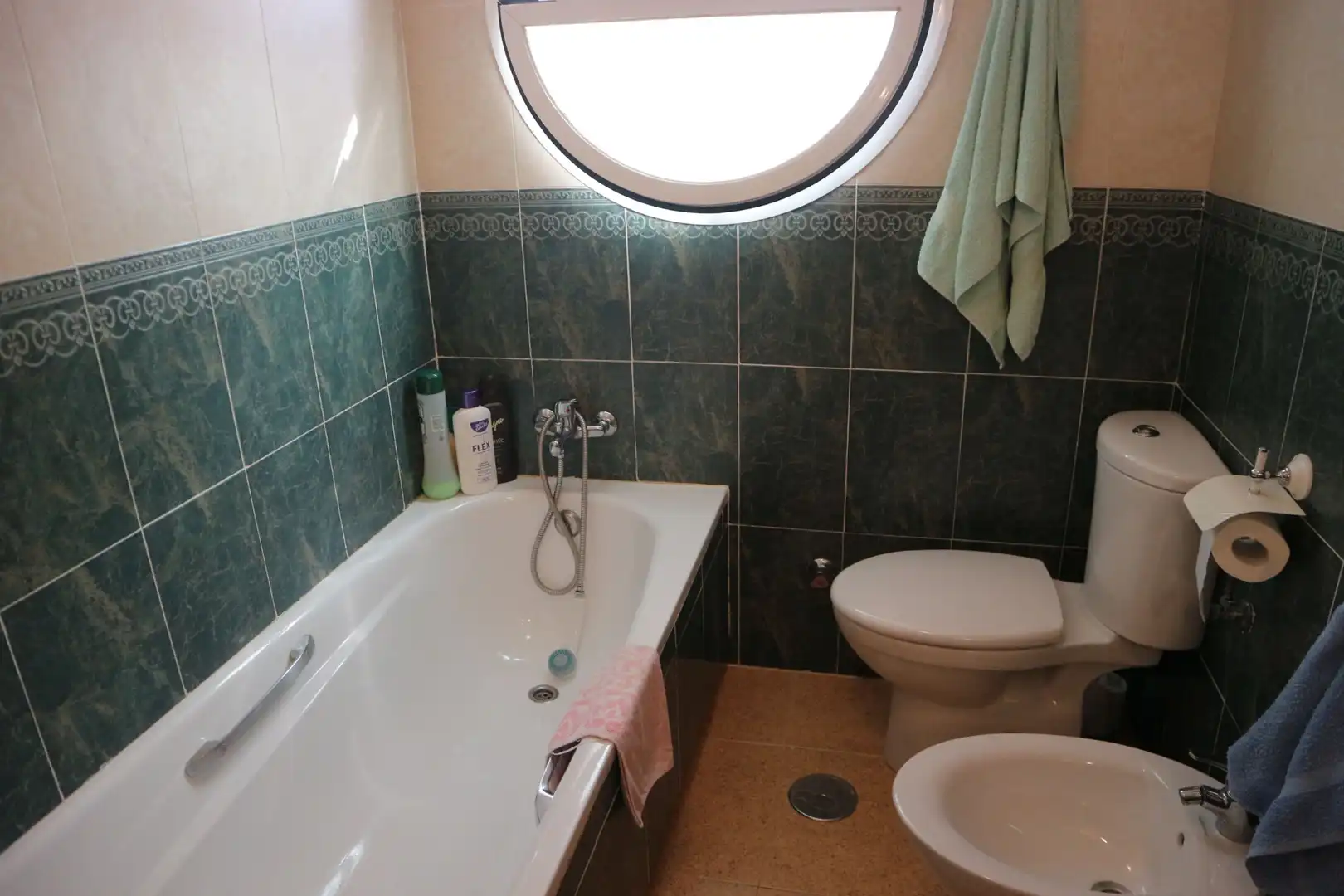 Baño de Casa adosada en venta en La Manga del Mar Menor con Aire acondicionado, Calefacción y Terraza