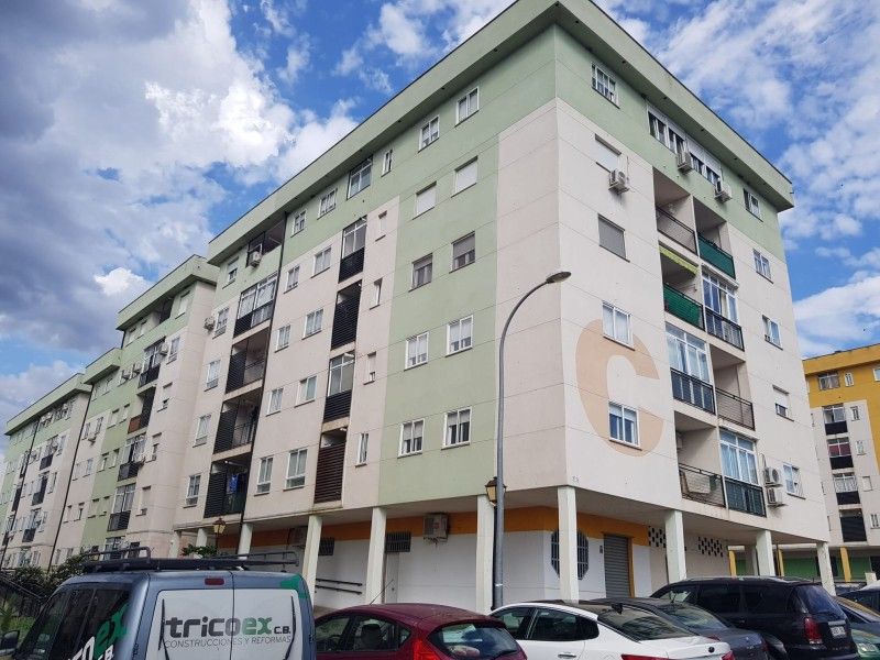 Exterior view of Flat for sale in Plasencia  with Air Conditioner, Heating and Private garden