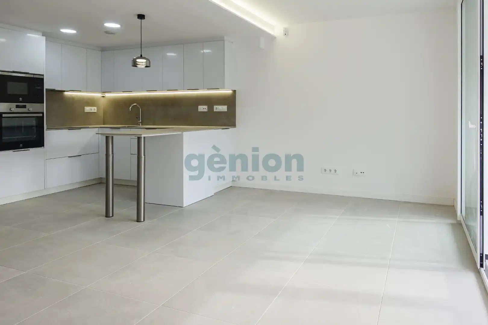 Cocina de Piso en venta en Girona con Aire acondicionado y Calefacción