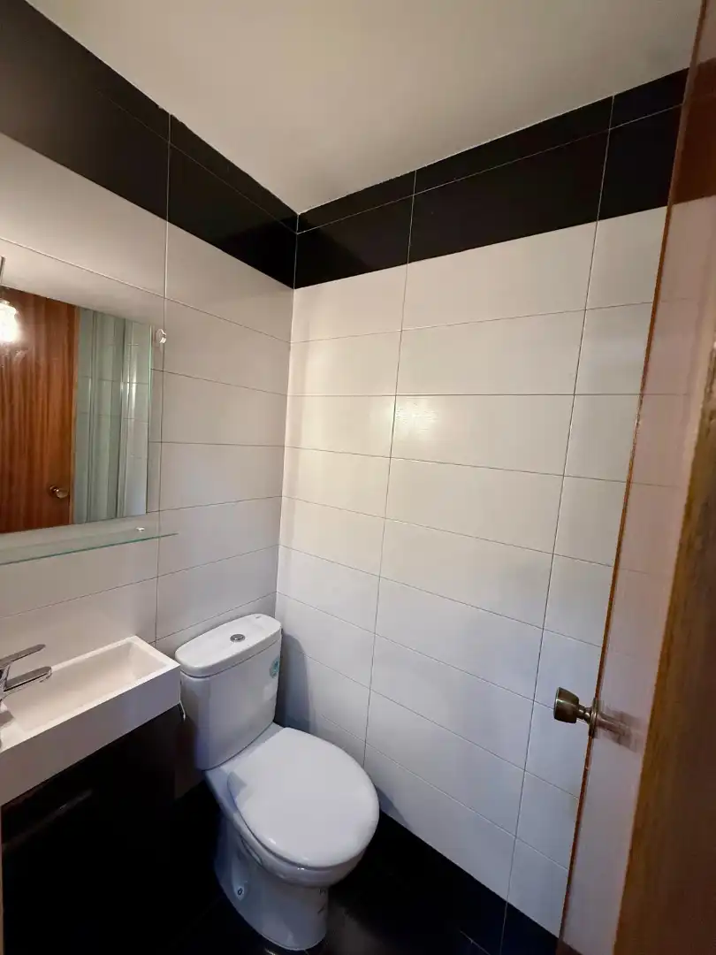Bany de Pis en venda en Madrid amb Aire condicionat, Calefacció i Terrassa