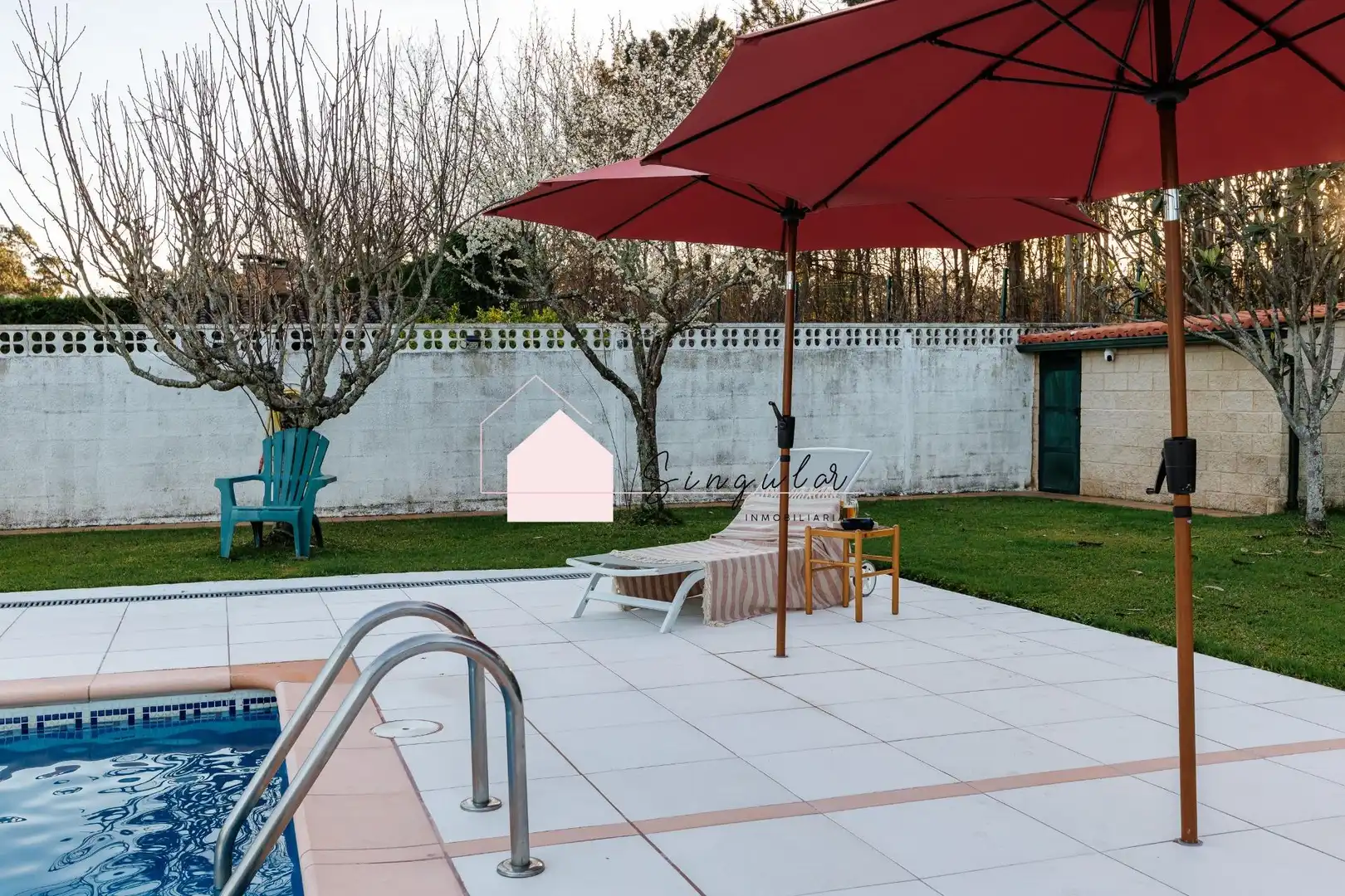 Terrasse von Haus oder Chalet zum Verkauf in Tui mit Heizung, Abstellraum und Schwimmbad