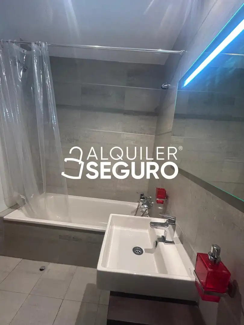Flat with pool to rent in Catedratica Asun. Linares, imagen 21