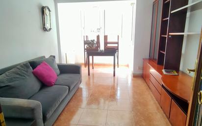 Living room of Flat for sale in  Barcelona Capital  with Air Conditioner, Furnished and Balcony