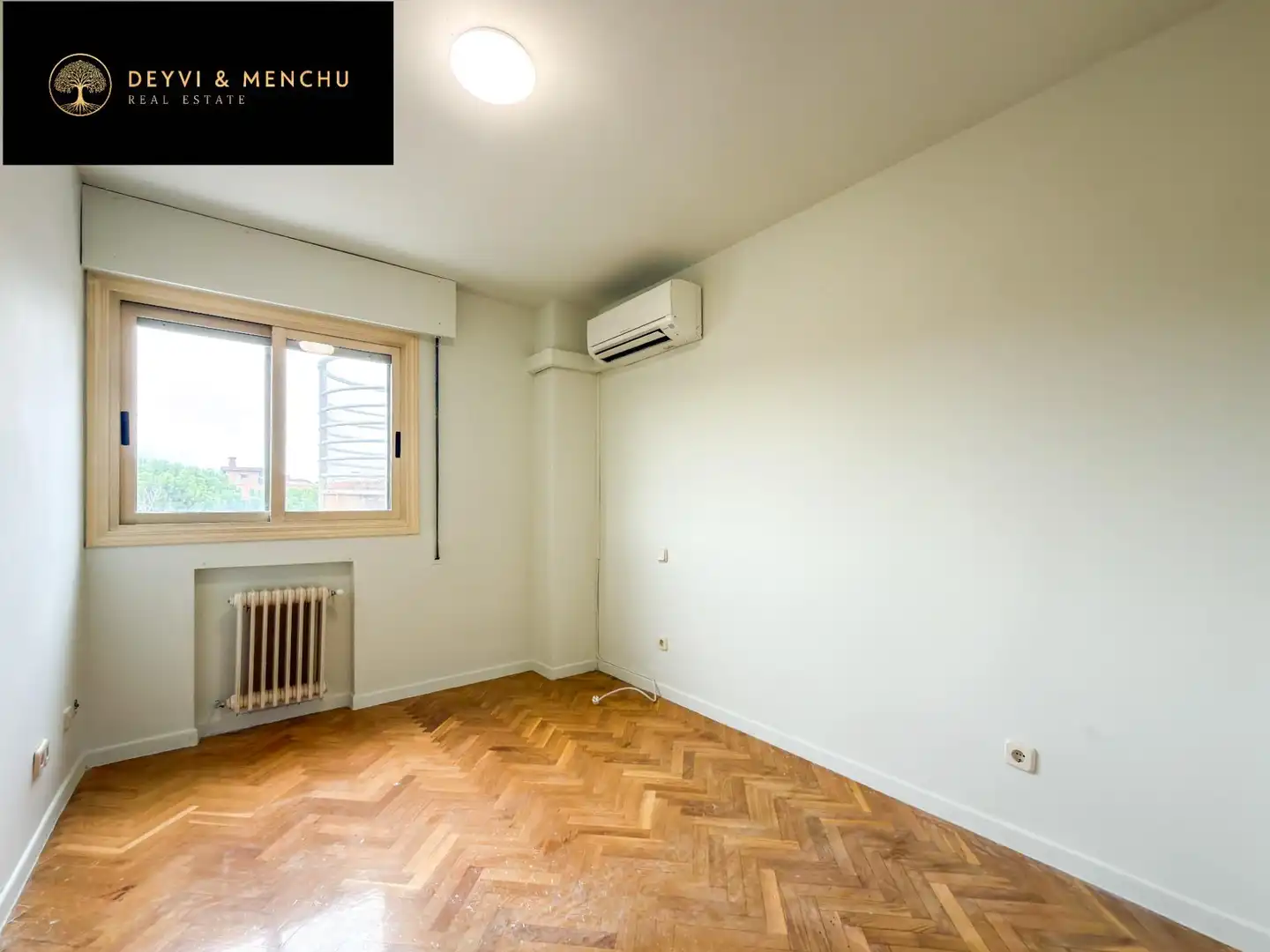 Ático de alquiler en Pozuelo de Alarcón con Aire acondicionado, Jardín privado y Parquet