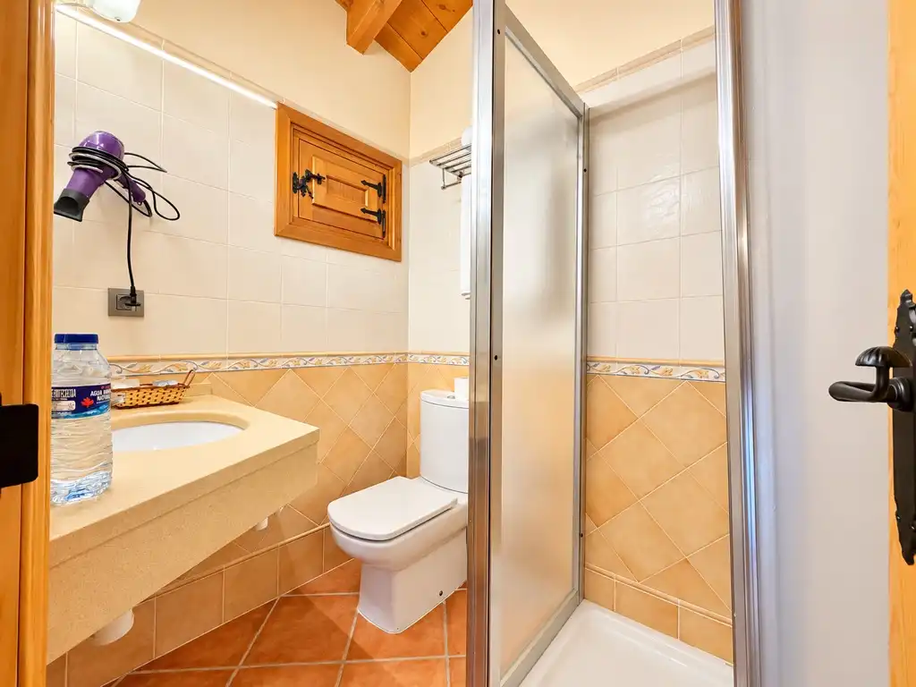 Bathroom of Buildings for sale in Fuentidueña, Segovia