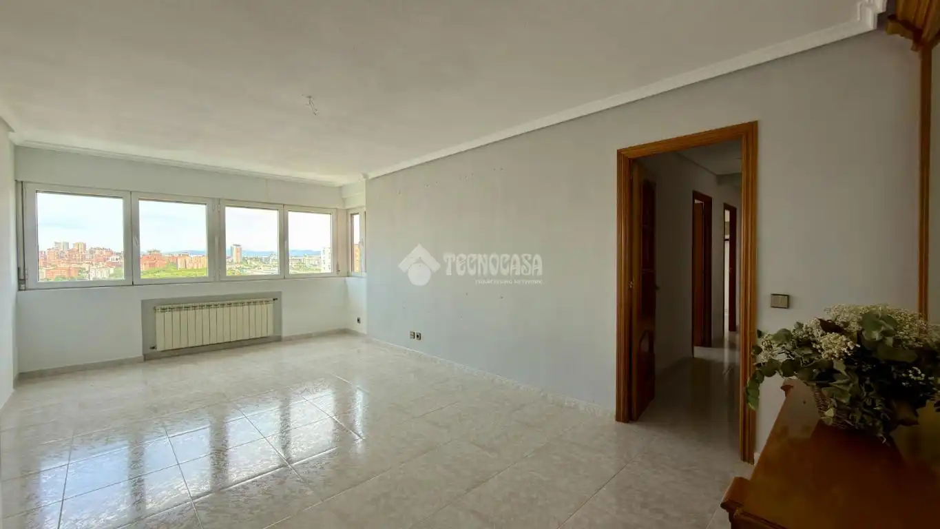 Sala de estar de Piso en venta en Madrid con Calefacción y Terraza